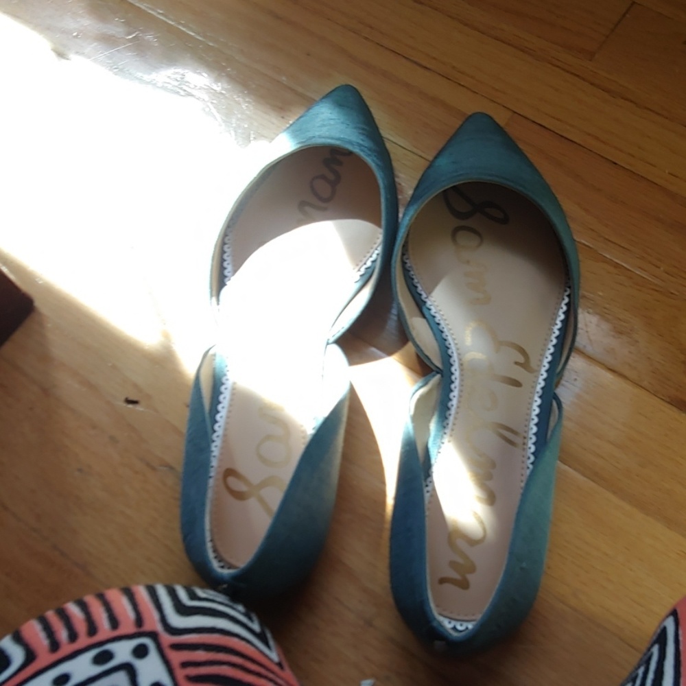 Shoes - Picture 2 of 2